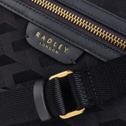 Finsbury Park Geo Dog JacquardSmall ZipTop Cross Body Bag -Fashion Bag Store h5142074 d1