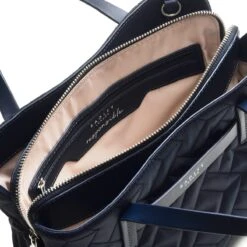 Finsbury Park - QuiltMedium Zip-Top Multiway Bag -Fashion Bag Store h5689401 4