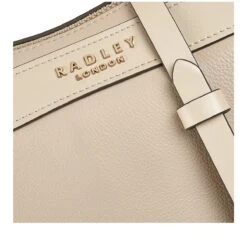 Peregrine RoadMedium Ziptop Crossbody -Fashion Bag Store h6343230 d1 1