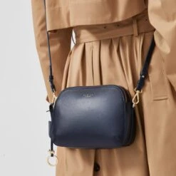 Dukes PlaceMedium Ziptop Crossbody -Fashion Bag Store h6394428 171