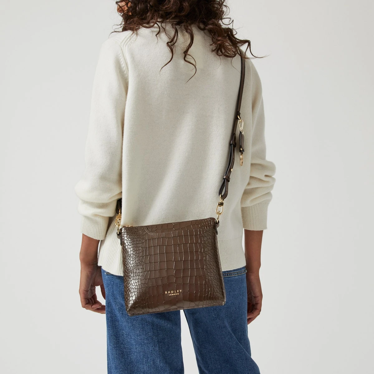 Pockets 2.0 - Faux CrocSmall Ziptop Crossbody Pockets 2.0 - Faux CrocSmall Ziptop Crossbody -Fashion Bag Store h6800209 20265