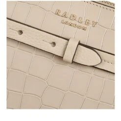 Liverpool Street 2.0 - Faux CrocMedium Ziptop Crossbody 5 Liverpool Street 2.0 - Faux CrocMedium Ziptop Crossbody -Fashion Bag Store h6811230 d1