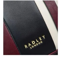 Dukes Place - Stripe QuiltMedium Ziptop Shoulder -Fashion Bag Store h6812609 d1