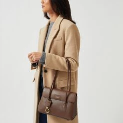 Vines AvenueMedium Flapover Shoulder -Fashion Bag Store h7133206 165