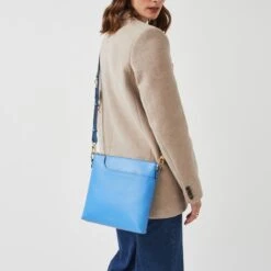 Pockets 2.0Medium Ziptop Crossbody -Fashion Bag Store h7261495 1389