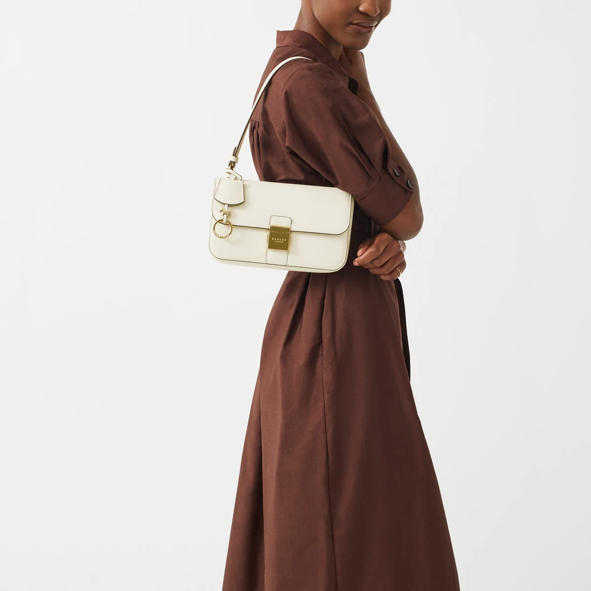 Hanley CloseMedium Flapover Shoulder Hanley CloseMedium Flapover Shoulder -Fashion Bag Store h7881274 107