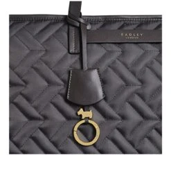 Finsbury Park - QuiltLarge Zip-Top Tote -Fashion Bag Store h8188041 d1